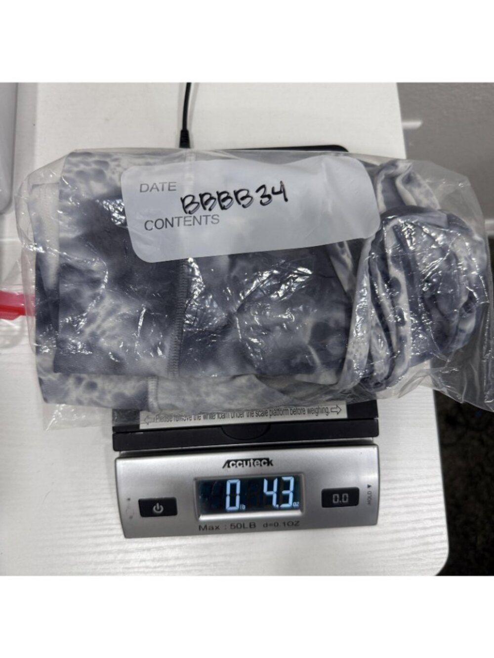 Lululemon Sports Bra Womens 8 Gray Tie Dye Strappy Crossback Yoga Athletic Top - Picture 7 of 7